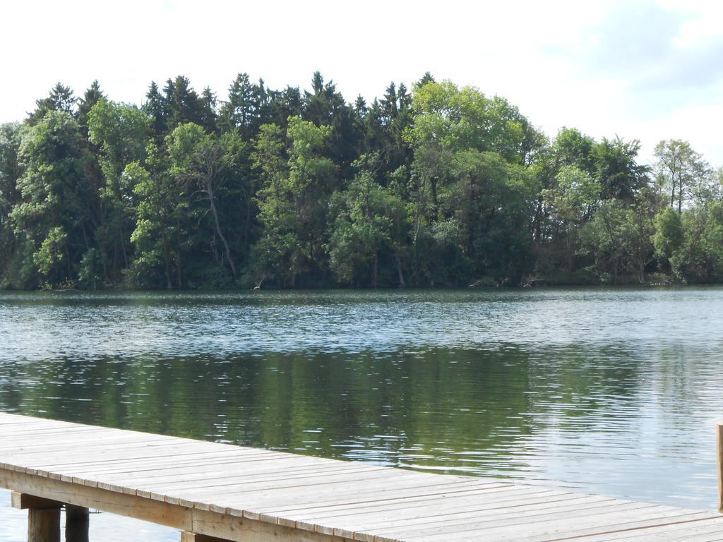 Zimmer Und Apartment Rosi Krakow am See Room photo